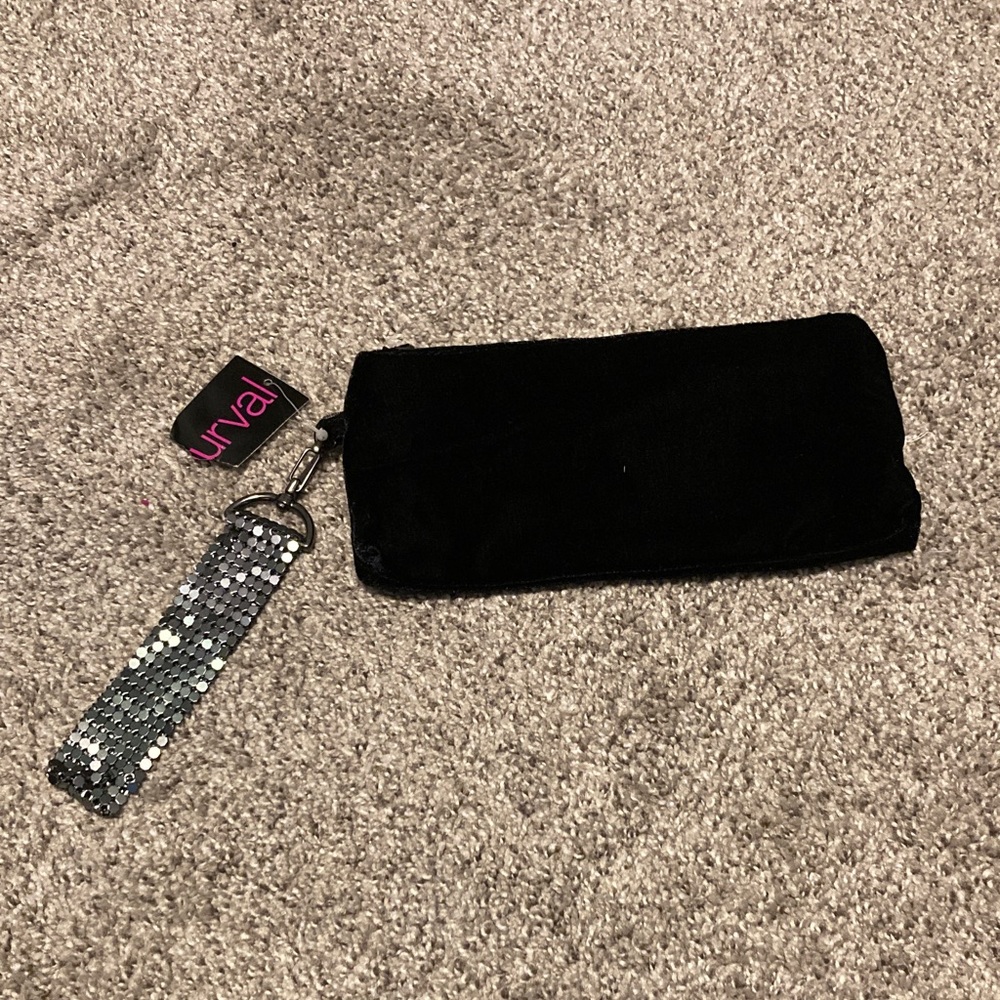 Murval Elegant Black bag with Sequin Wristlet
